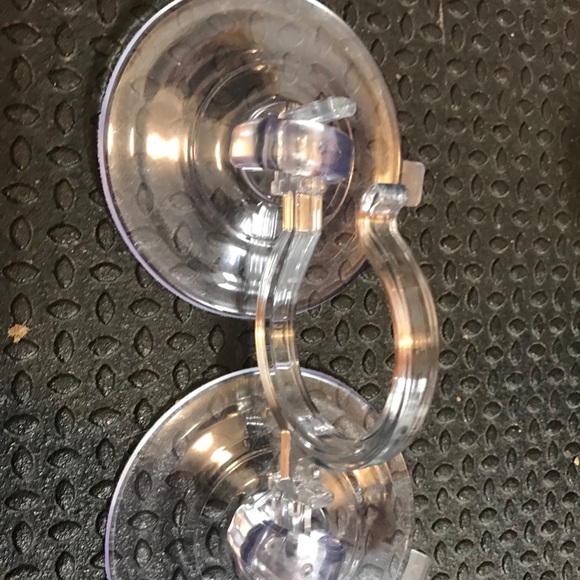 Heavy Duty Suction up Wreath Hook up to 20lbs - Picture 8 of 8